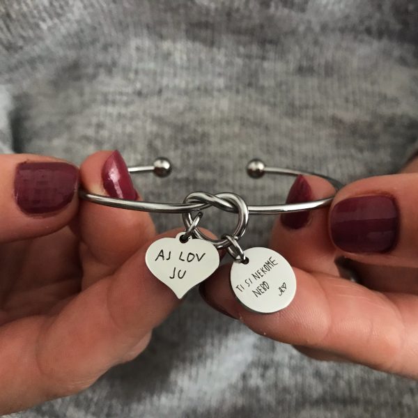 Personalizirana Heart narukvica s dva privjeska